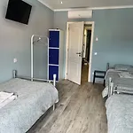 Acacias Rubras Hostel *
