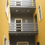 Acacias Rubras Hostel