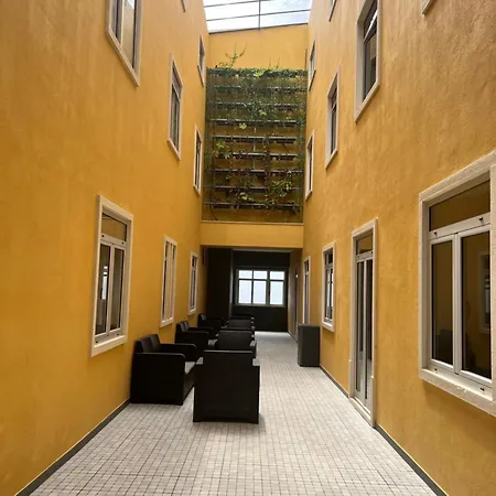 Hostel Acacias Rubras *