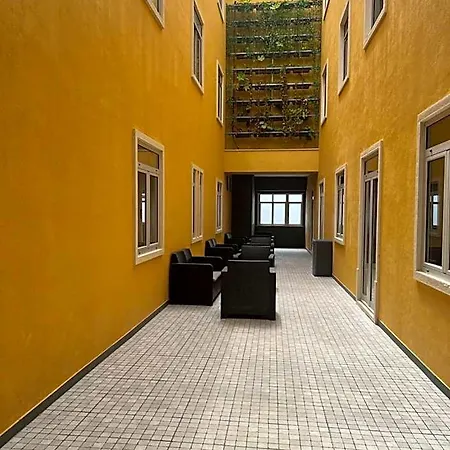 Hostel Acacias Rubras *
