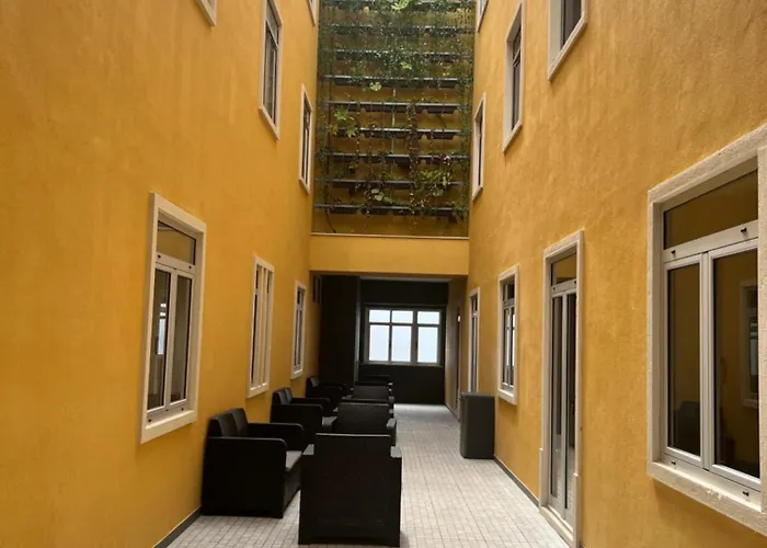 Hostel Acacias Rubras *