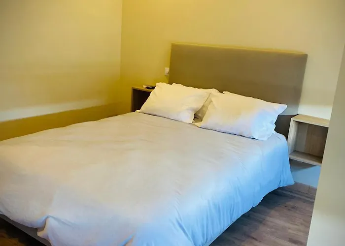 Acacias Rubras Hostel *