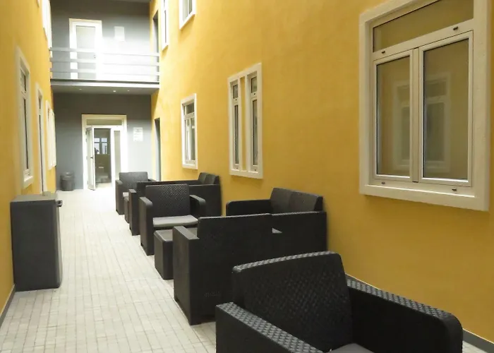 Hostel Acacias Rubras