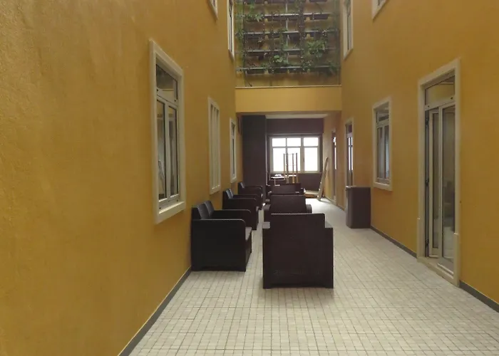 Hostel Acacias Rubras *