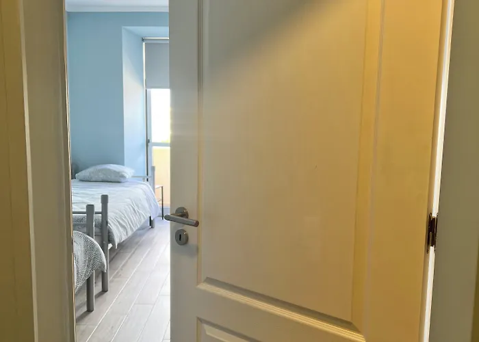 Hostel Acacias Rubras *